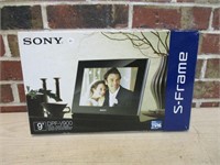 Sony 9" Digital photo Frame