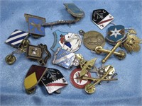 Lot Miscellaneous Vintage Pins & Badges As Shown