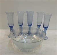 Glass Serving Bowl & (5) Liqueur Glasses