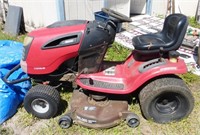Snapper ST2446 Lawn Tractor****