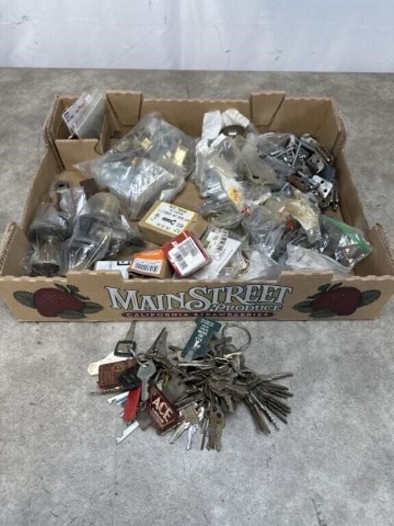 Assortment of door hardware, large set of keys,