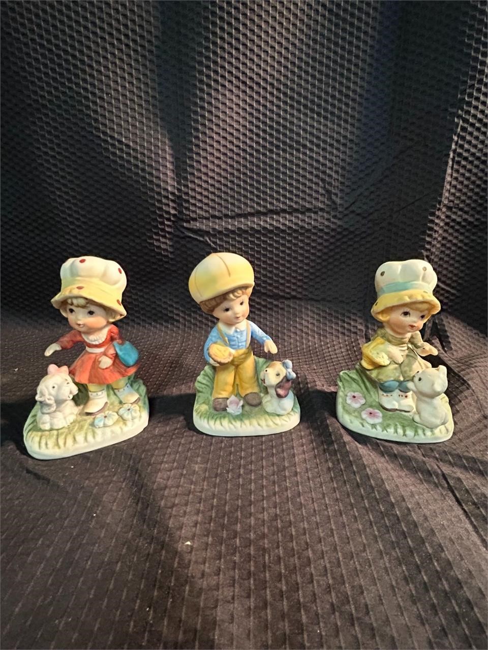 3 Homco Figurines