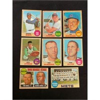 (52) Different 1968 Topps Baseball Cards