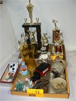 TROPHIES, FLAT WITH AMBER GLASS VASE, CAMPING