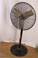 INDUSTRIAL POWER FIST 3 SPEED FAN