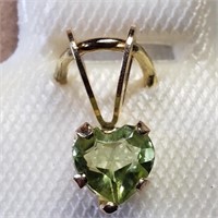 14K  Peridot Pendant