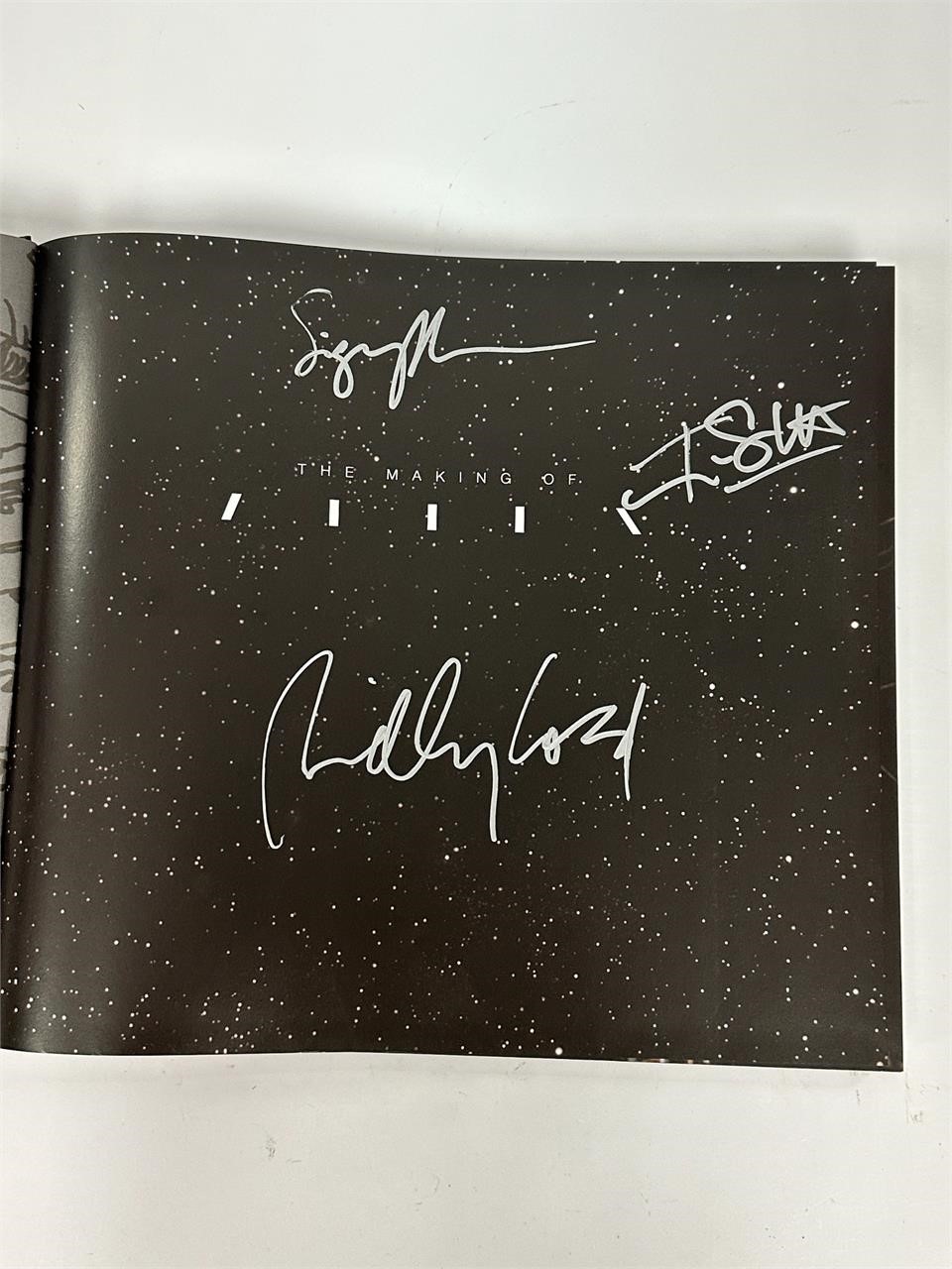 Autograph COA Alien Book