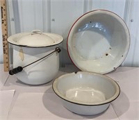 4 piece enamelware - 2 bowls and pot with lid
