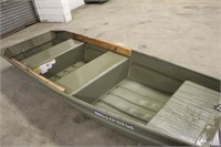 2010 Tracker 10, 10ft Aluminum Flat Bottom Boat