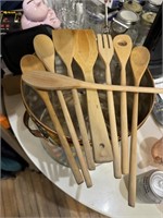 LARGE TIN WITH WOODEN UTENSILS