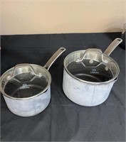 Calphalon pot set