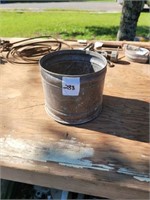 small metal (copper/Brass?) pot