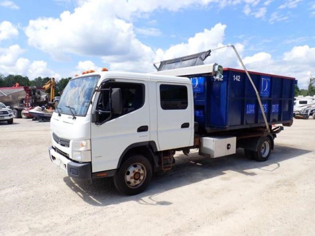 2017 Mitsubishi FE160 Crew Cab S/A Hook Truck JL6B