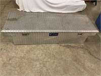 UWS Full sz diamond plate truck tool box