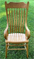 LARGE LODGE STYLE OAK ARM CHAIR