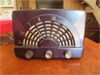 1950S SENTINEL TABLE RADIO
