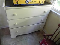 3-Drawer Chest