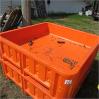 DEEP PLASTIC PALLET  4'X4' X12" DEEP