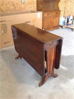 54x40x29.5 wood drop leaf table