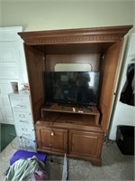 RCA 40" Flat Screen TV & Cabinet