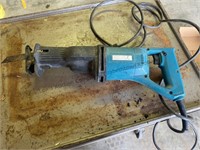 Makita electric reciprocating saw model JR3000V.