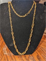 Gold tone rope necklace