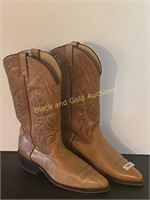 Men's Ariat 10D cowboy boots