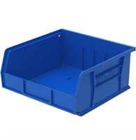 6 plastic stacking storage containers