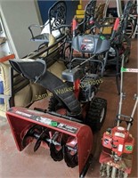 Craftsman Gas Powered Snow Blower 26" Clearing