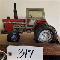 Ertl Massey Ferguson Tractor