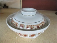 Vintage tatung Donburi bowl with lid