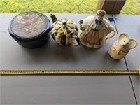 China soup bowl, tea kettle, and 2 decorative