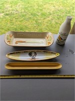 Set of bread serving trays and decorative bottle