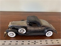 Vintage battery powered car radio