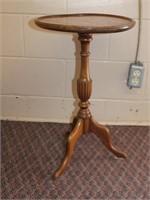 14" round side table on tripod base 23"H