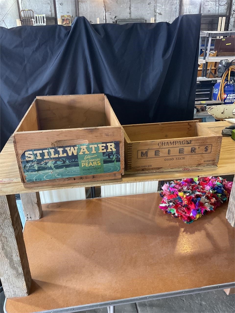 Wood fruit crate and shipping box