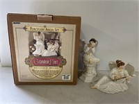 Porcelain Angel Set Grandeur Noel 2000