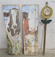 2 cow plaques, thermometer