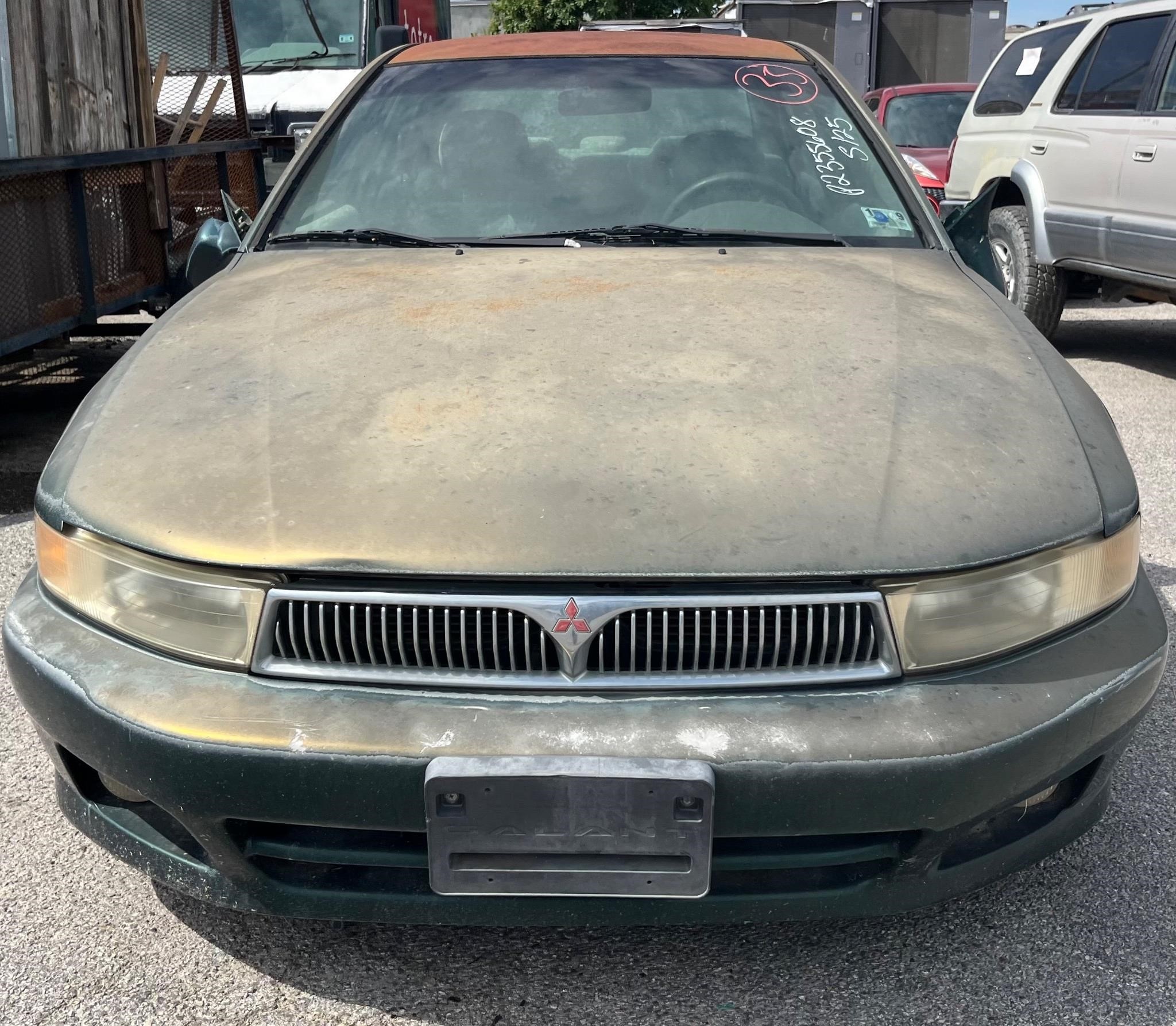 2001 MITSUBISHI GALANT- 050106