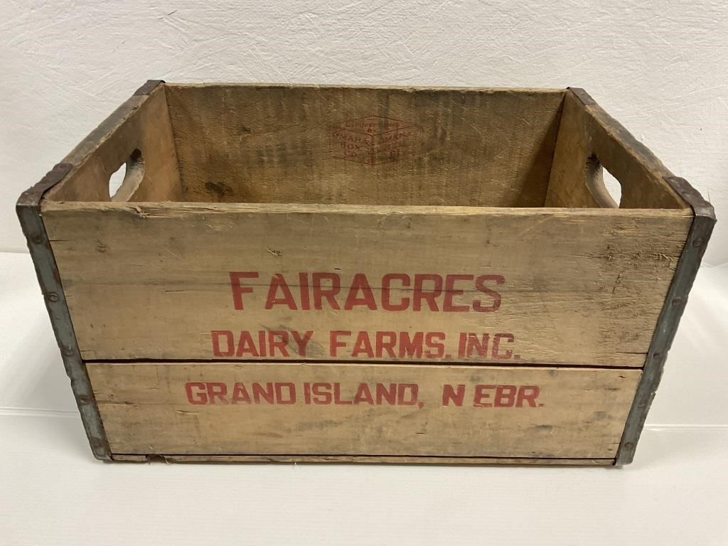 VTG Wood Crate, Fairacres Dairy Farms Inc.