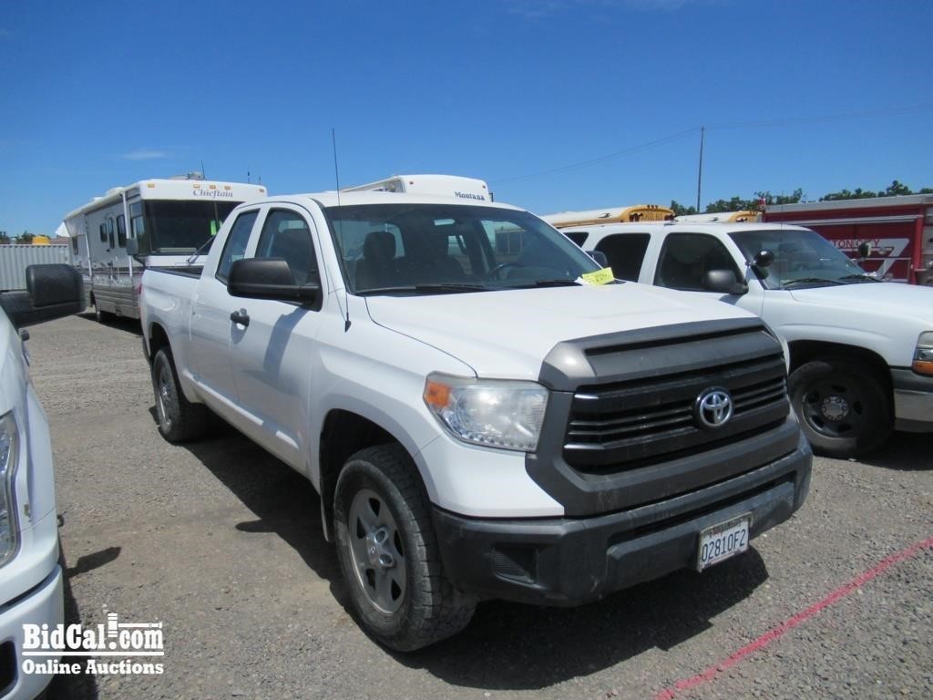 (DMV) 2017 Toyota Tundra SR Pickup