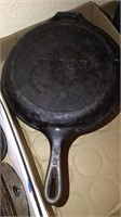 Lodge Cast Iron Covered Skillet