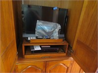 2010 26" Vizio TV & CD/DVD player