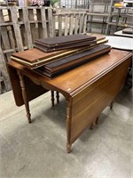 Very nice drop leaf table with two additional