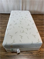 Bamboo Twin Dreamer Line Mattress w/Box