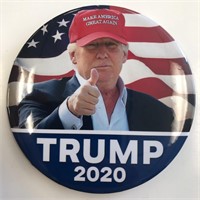 Trump 2020 pin