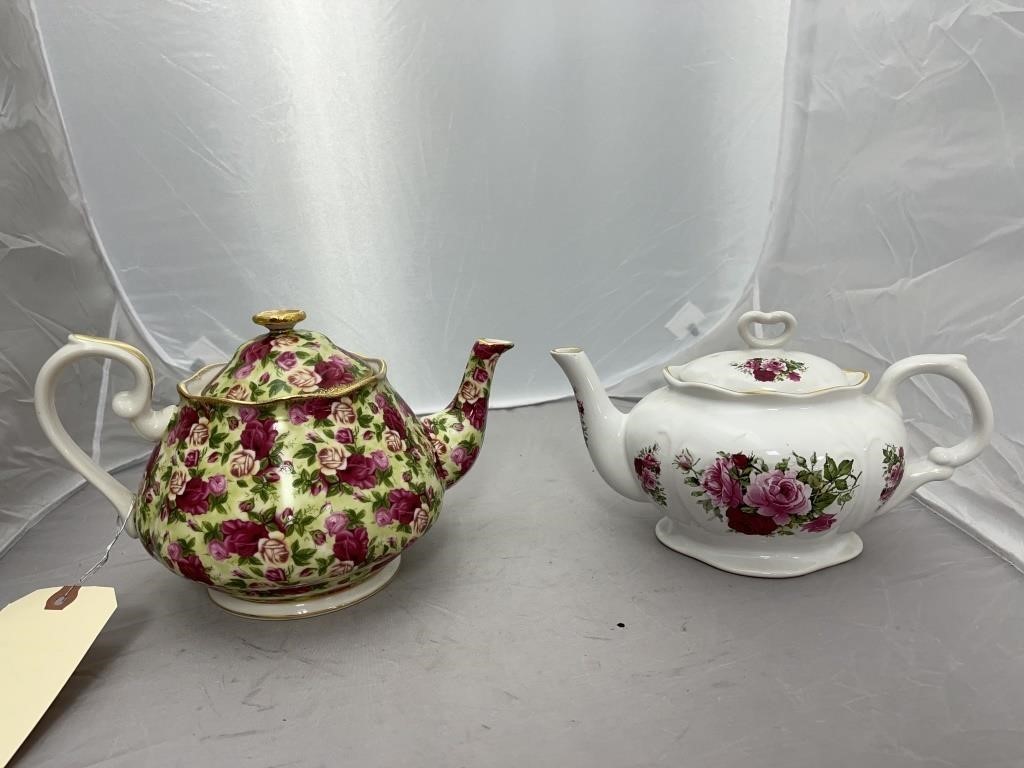 2 China Tea Pots