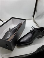 Jonsen size 8 black dress shoes