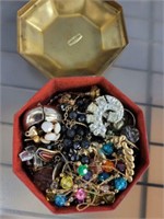 TIN TRAY ASSORTED COSTUME JEWELRY