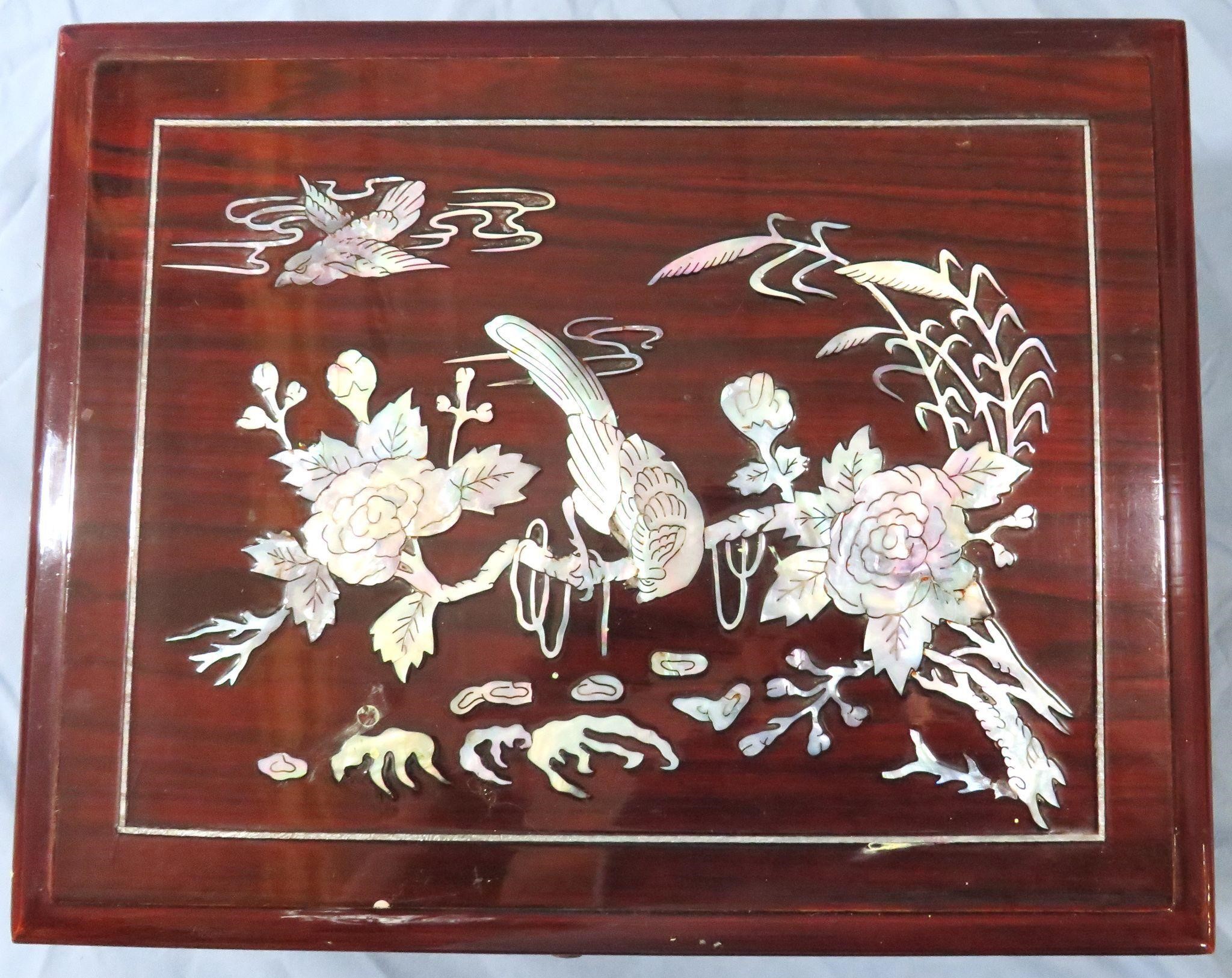 VINTAGE ASIAN WOOD KEEP SAFE MOP JEWELRY BOX